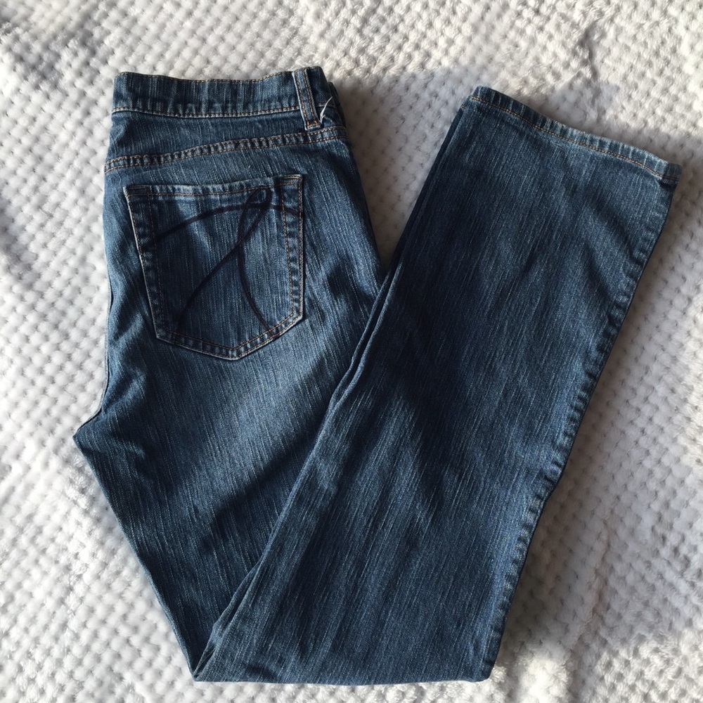 NY&Co Midrise Straight Leg Jean